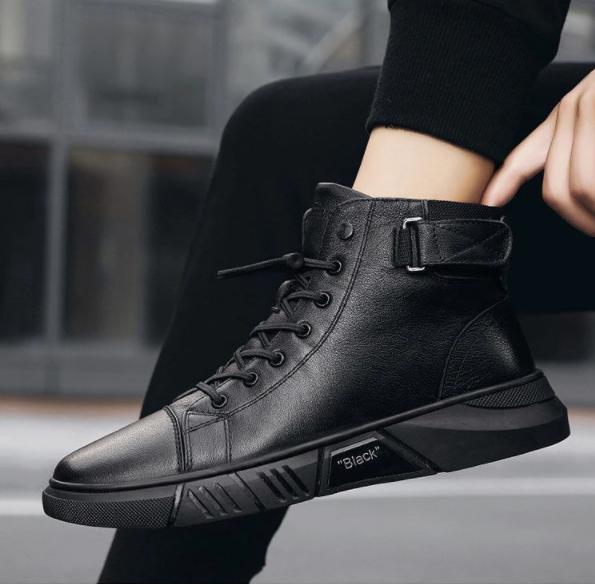 Stride - Herrenstiefel mit Rundtoe und rutschfester Lederdesign