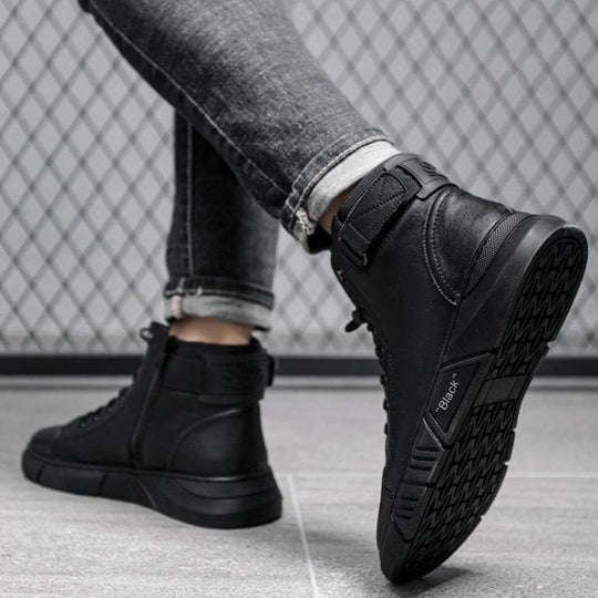 Stride - Herrenstiefel mit Rundtoe und rutschfester Lederdesign