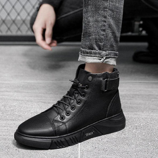 Stride - Herrenstiefel mit Rundtoe und rutschfester Lederdesign