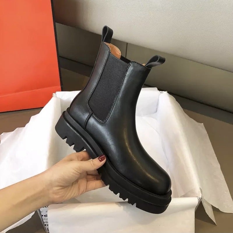 Veronika - Klassische Fashion-Stiefel